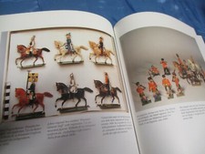 Alte deutsche Spielfiguren in